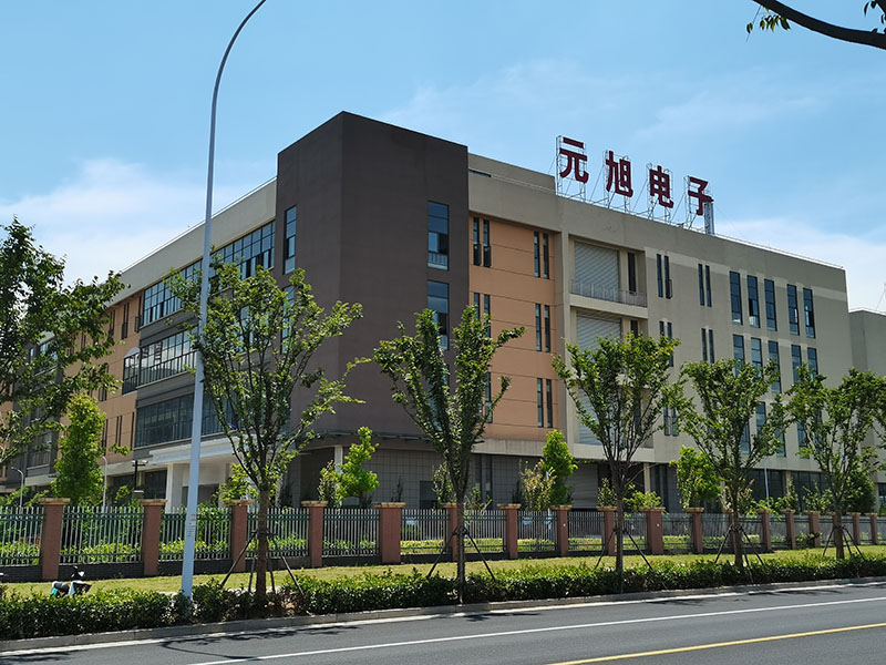 南京薩特科技旗下全資子公司安徽元旭采購我司一臺八溫區(qū)回流焊用于貼片保險絲,貼片電阻測試SMT焊接缺陷